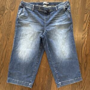 Torrid Elastic Waist Drawstring Dark Wash Denim Blue Jeans Capri size 3 stretchy